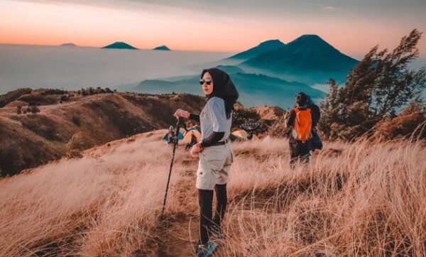 Daftar tempat wisata di wonosobo jawa tengah selain dieng plateau obyek berupa danau pirus jateng daerah objek harga tiket masuk peta terbaru pantai kertek daerah sekitar kabupaten kab foto info yang ada kebun teh alam terkenal terindah gambar backpacker murah air terjun malam