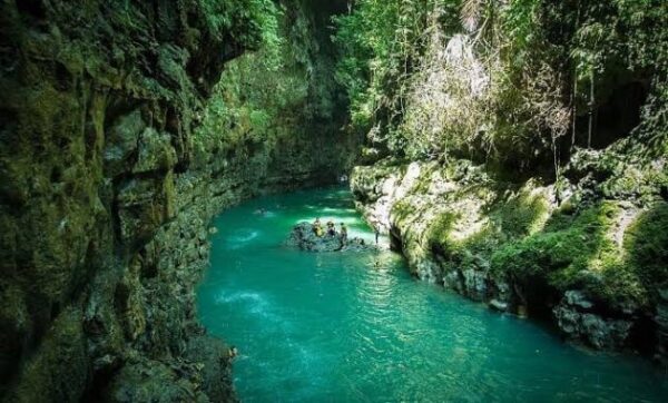 Tempat wisata di karawang jawa barat 2021 dan harga tiket masuk objek alam gunung logi keluarga pantai tanjung baru samudera curug bandung tanjung pakis gambar macam info air terjun yang murah lokasi kawasan agen travel destinasi timur kampung turis ziarah paket selatan green canyon map cigeuntis cigentis paradise