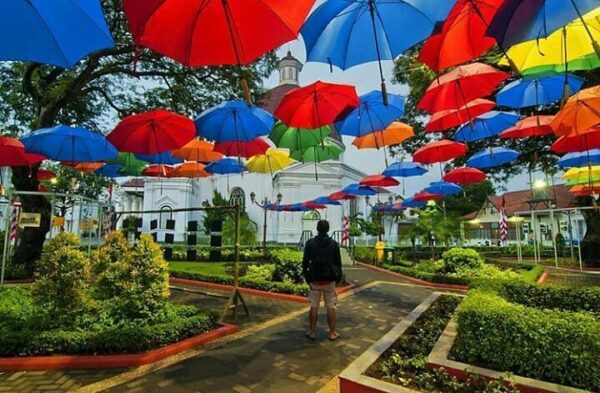 Taman Srigunting Semarang, Lokasi di Kota Lama