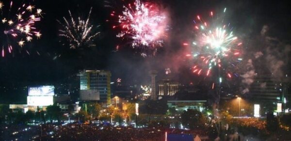 Tempat tahun baru di malang acara malam 2021 wisata hotel liburan event terbaru perayaan kota jadwal kembang api paket bns balai yang cocok untuk foto hawai promo suasana kecelakaan lokasi merayakan menikmati pantai paralayang pesta pusat referensi rencana spot buat bagus