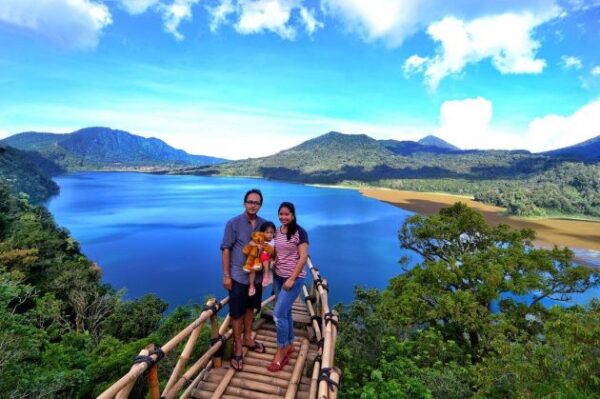 Coba Pengalaman Camping di Danau Buyan Bali