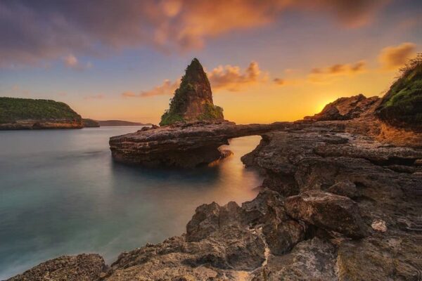 Pantai Tanjung Bloam