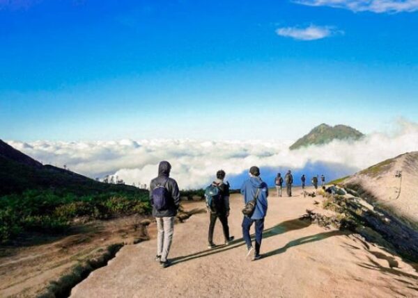 Jalur Pendakian Kawah Ijen