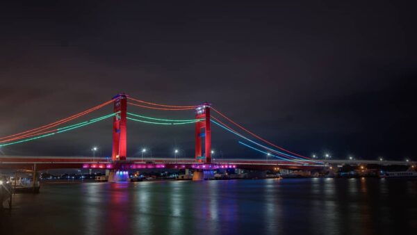 Jembatan Ampera Malam Hari