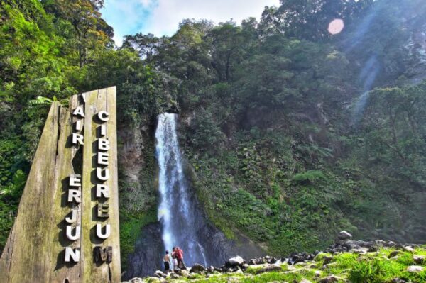 Ketinggian Curug Cibeureum