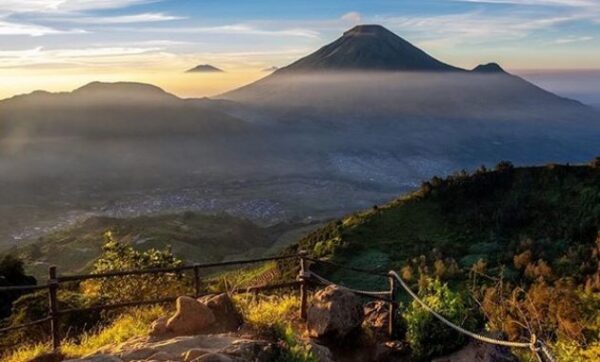 Bukit Sikunir Wonosobo Berapa MDPL?