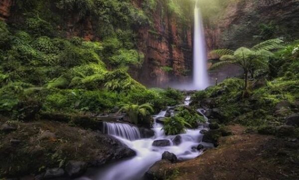 Air Terjun Kapas Biru, Keindahan Tersembunyi di Lumajang