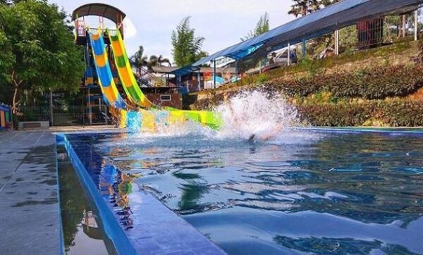 Kolam renang di pacet ciparay trawas villa wisata love bagus daftar mojokerto area ada yang air panas hangat hotel bandung balekambang cianjur cipeujeuh cikoneng 24 jam daerah warung desa dengan dan dg plus tempat fasilitas jawa timur joglo bale kambang balai mini park majalaya ubalan majapahit padusan padi tirta raya strawberry sativa aw taman