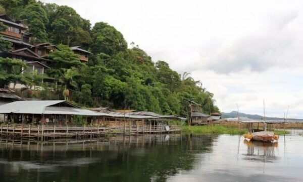 5 Rekomendasi Wisata Danau Yang Menyuguhkan Pemandangan Indah Dekat Manado, Wajib Untuk Kalian Dikunjungi