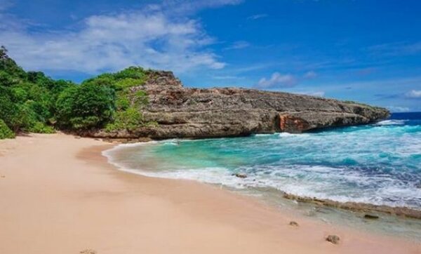 Pantai di batu malang wisata daerah indah sekitar wilayah bagus terbaru daftar terbaik madura watu anjlok apung yang ada yg dekat kota bangkalan bengkung jawa timur bekung selatan belah indonesia east java bengkok ceper dan dalam karang dengan jatim licin lepek leter lengkung lempeng objek pecah tempat terdekat terindah 3 warna