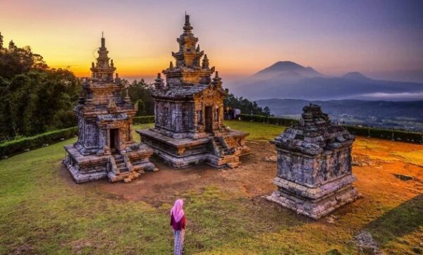 Candi Gedong Songo Yang Selalu Diminati