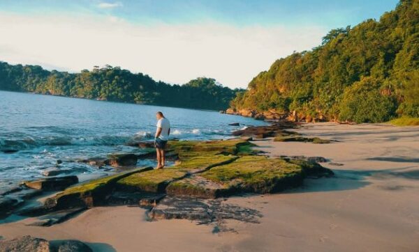 Pantai tamban di malang gambar umpan ikan mancing kota selatan penginapan jatim foto akses jalan menuju rute jawa timur 65176 alamat lokasi letak tambakrejo sitiarjo biaya harga tiket masuk peta google map mrutu sidoasri jelangkung sendiki sendang biru