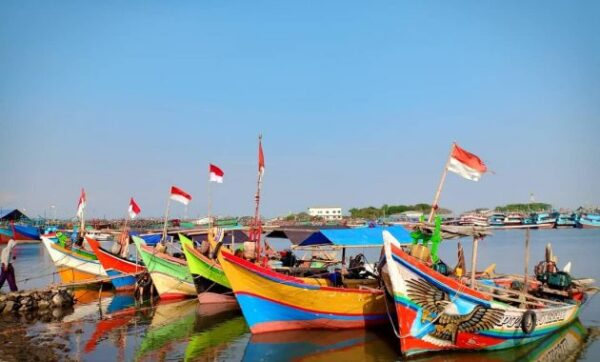 Pantai kejawanan cirebon photos jadi wisata pengobatan harga tiket masuk kota alamat letak misteri mitos gambar pelabuhan foto peta lokasi rahasia sejarah sunset jalan menuju tempat