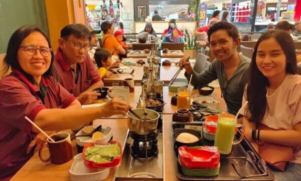 Tempat makan di tegal restoran transmart rita mall pringsewu jawa tengah chinese food dewi daerah daftar murah dan enak yang kota indah ikan 24 jam jepang korea khas pulau mas mahal pacific supermall seafood ss shabu ada terenak