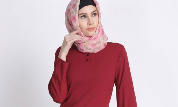 10 Warna Jilbab Yang Cocok Untuk Baju Merah Hati, Temukan Favoritmu!