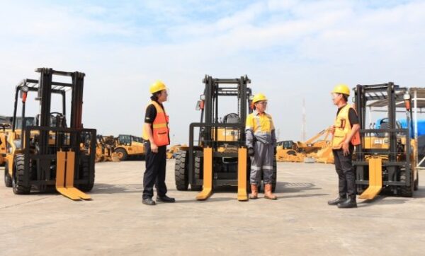 Rekomendasi Rental Forklift Terbaik di Sekitar Balaraja dan Ini Dia Daftar Tempatnya!