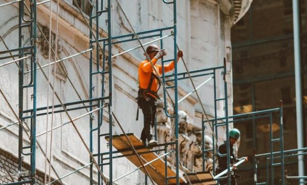 Tempat Sewa Scaffolding Yang Tidak Menguras Biaya di Ciawi Untuk Solusi Kelancaran Proyek