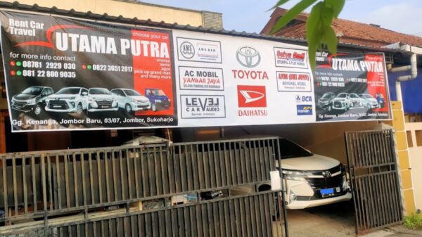 10 Rental Mobil Sukoharjo Tanpa Sopir, Harga Murah 300K